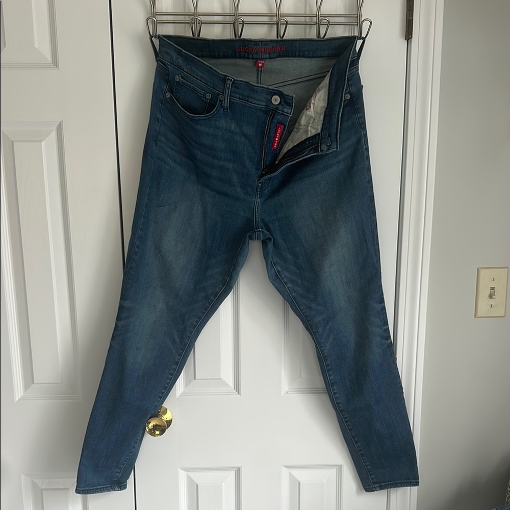 Lucky Brand women’s skinny Bridgette Jean